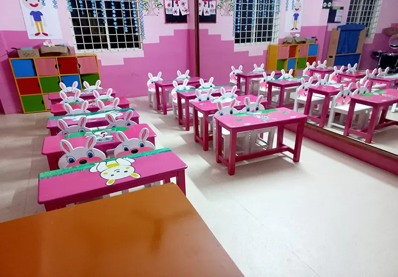 Writing Pad Chairs